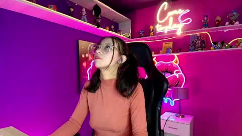 Milly Cute online show from 04-12-26, 05:01