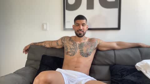 Snapshot of myke_esthetic chatting on 03-01-25, 05:38 Myke esthetic online show from 03-01-25, 05:38