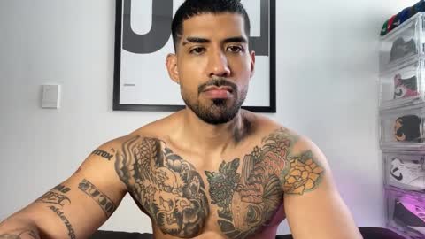 Myke esthetic online show from 10-04-25, 01:31