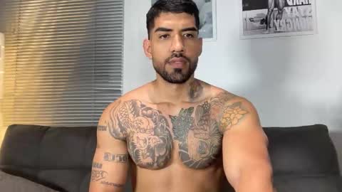 Snapshot of myke_esthetic chatting on 02-09-26, 07:23 Myke esthetic online show from 02-09-26, 07:23