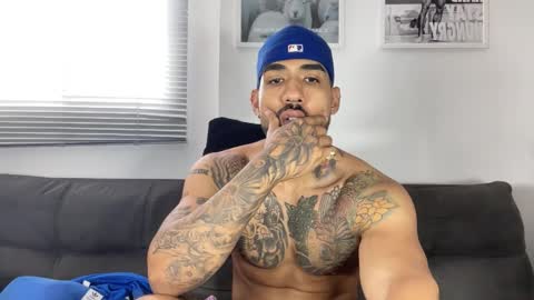 Snapshot of myke_esthetic chatting on 02-16-26, 06:48 Myke esthetic online show from 02-16-26, 06:48