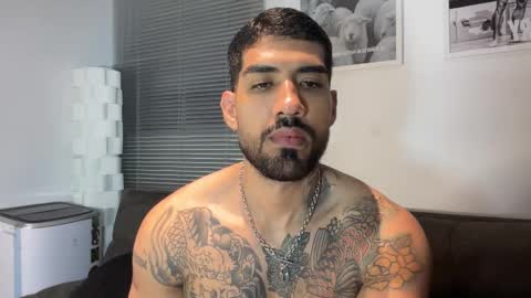 Snapshot of myke_esthetic chatting on 02-21-26, 03:18 Myke esthetic online show from 02-21-26, 03:18