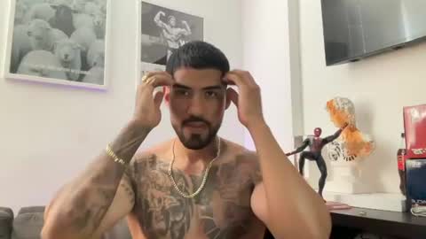 Snapshot of myke_esthetic chatting on 07-06-26, 04:20 Myke esthetic online show from 07-06-26, 04:20