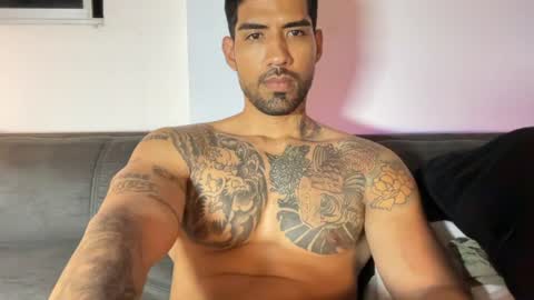 Snapshot of myke_esthetic chatting on 07-17-26, 08:21 Myke esthetic online show from 07-17-26, 08:21