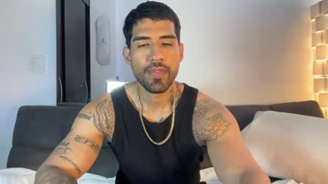 Snapshot of myke_esthetic chatting on 07-27-26, 07:10 Myke esthetic online show from 07-27-26, 07:10