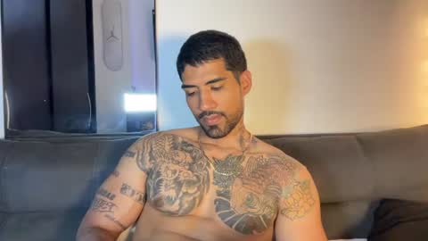 Snapshot of myke_esthetic chatting on 07-28-26, 07:15 Myke esthetic online show from 07-28-26, 07:15