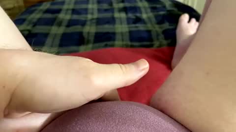 Snapshot of mykittyneedsuu chatting on 01-29-25, 10:27 Kitty online show from 01-29-25, 10:27