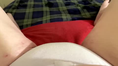 Snapshot of mykittyneedsuu chatting on 10-22-25, 09:31 Kitty online show from 10-22-25, 09:31