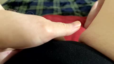 Snapshot of mykittyneedsuu chatting on 11-15-25, 12:02 Kitty online show from 11-15-25, 12:02