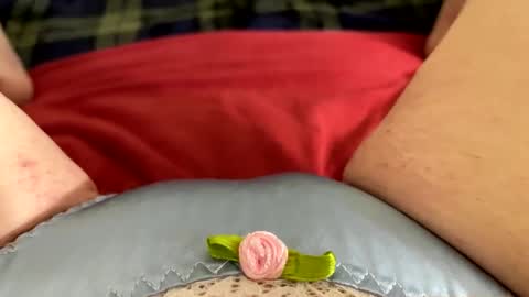 Snapshot of mykittyneedsuu chatting on 11-27-25, 09:55 Kitty online show from 11-27-25, 09:55