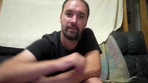 Snapshot of myleshodges chatting on 02-16-26, 10:33 myleshodges online show from 02-16-26, 10:33