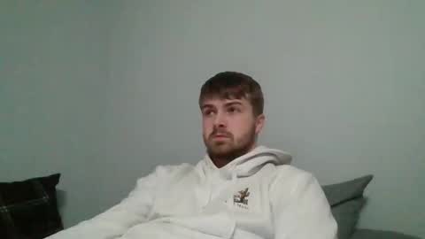 Snapshot of mylf_slayer chatting on 01-13-26, 04:29 x college guy online show from 01-13-26, 04:29