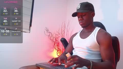 Mylo Wallace  online show from 01-22-25, 04:44