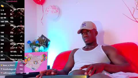 Mylo Wallace  online show from 03-06-25, 03:13