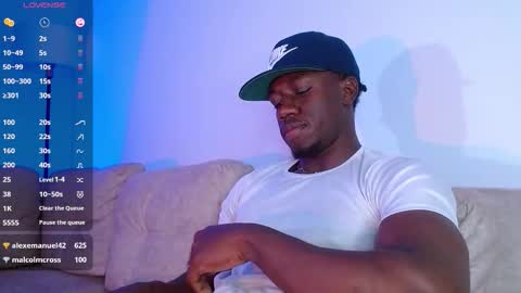 Mylo Wallace  online show from 03-08-26, 02:59