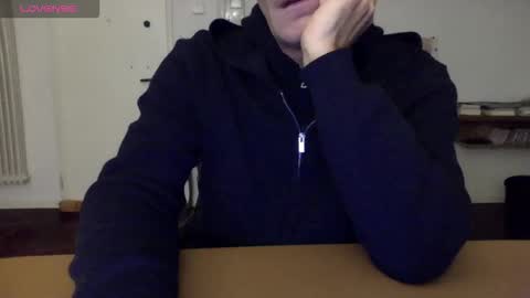 Bi sexy guy lovense hush is on private is open or password show tip if you like. online show from 12-19-25, 06:42