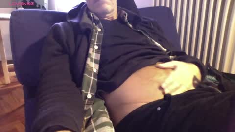 Bi sexy guy lovense hush is on private is open or password show tip if you like. online show from 02-20-26, 02:17