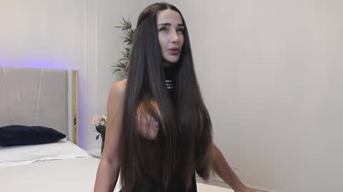 Snapshot of myriamfox_ chatting on 12-01-25, 09:25 Miryam online show from 12-01-25, 09:25