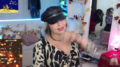 Snapshot of myrnasexxx chatting on 01-05-25, 02:06 Myrna Sessions online show from 01-05-25, 02:06