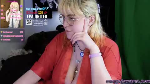 Myrtle Faust online show from 02-23-26, 03:04