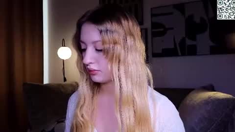 Snapshot of mysmila chatting on 07-05-26, 02:02 mysmila online show from 07-05-26, 02:02