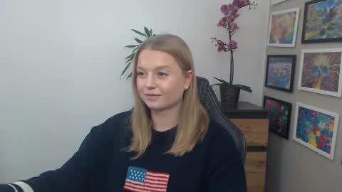 Erica online show from 01-19-26, 12:42