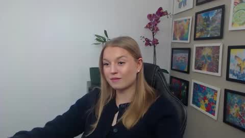 Erica online show from 04-07-26, 10:05