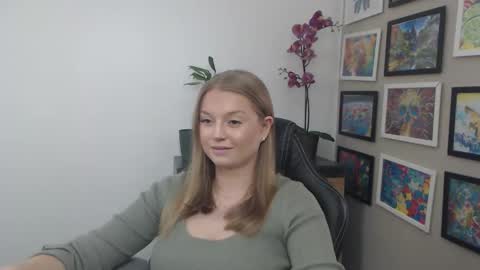 Erica online show from 04-10-26, 08:30