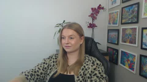 Erica online show from 04-23-26, 08:57