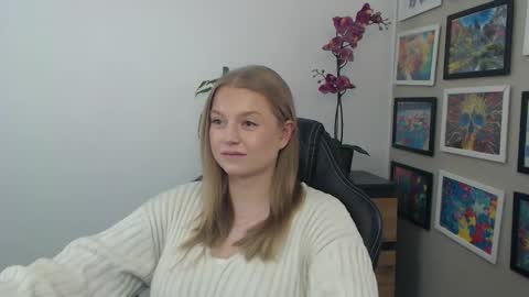 Erica online show from 04-27-26, 10:24