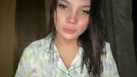 UR GIRL NEXTDOOR online show from 01-13-26, 05:13