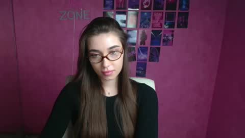 Amelia online show from 03-09-26, 12:20