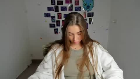 Snapshot of mysticamelia chatting on 07-13-26, 05:54 Amelia online show from 07-13-26, 05:54
