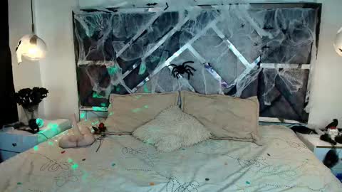 Mystic  online show from 10-31-25, 03:35