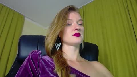 Snapshot of mysticvenus_ chatting on 11-12-25, 02:28 mysticvenus_ online show from 11-12-25, 02:28