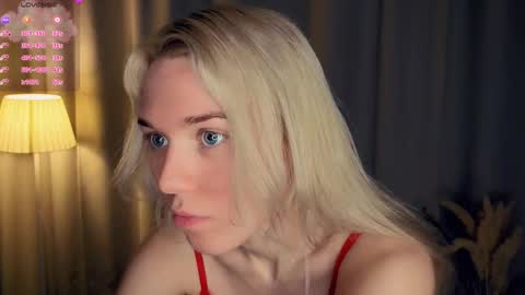 Olivia or just olive online show from 11-27-25, 07:16