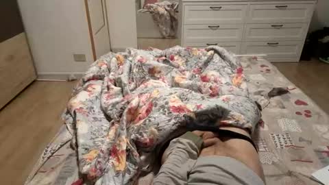 Snapshot of n55em chatting on 10-19-25, 04:46 n55emo online show from 10-19-25, 04:46