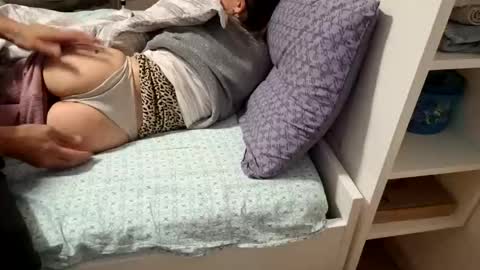 Snapshot of n55em chatting on 11-05-25, 06:52 n55emo online show from 11-05-25, 06:52