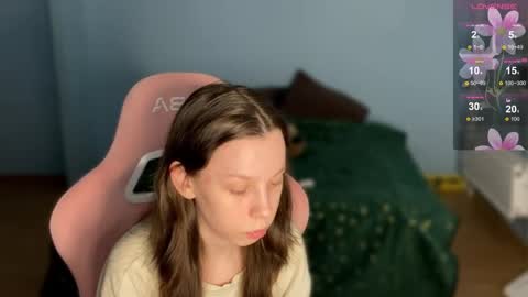 Vanessa and Julia  online show from 12-19-25, 02:35