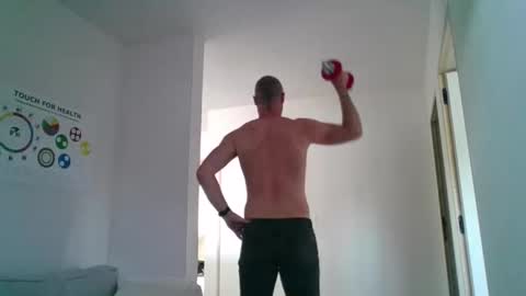 naaktlopertjebe online show from 04-23-26, 08:13