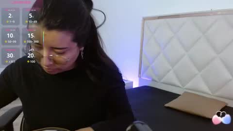 Snapshot of naanaky_tay chatting on 10-10-25, 11:53 TARA online show from 10-10-25, 11:53