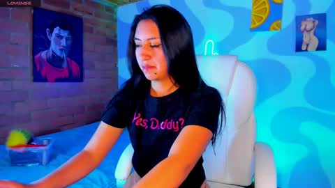 Camila-   free online show from 01-07-25, 08:52