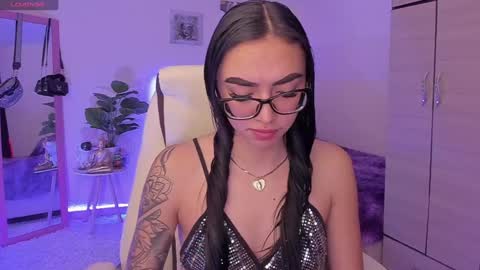 Snapshot of naath_ chatting on 12-01-24, 10:21 anny online show from 12-01-24, 10:21