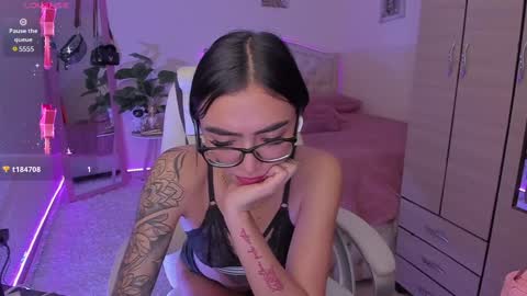 Snapshot of naath_ chatting on 12-16-24, 11:28 anny online show from 12-16-24, 11:28