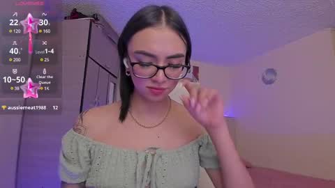 Snapshot of naath_ chatting on 02-22-25, 10:42 anny online show from 02-22-25, 10:42