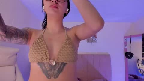 Snapshot of naath_ chatting on 09-08-25, 09:58 anny online show from 09-08-25, 09:58