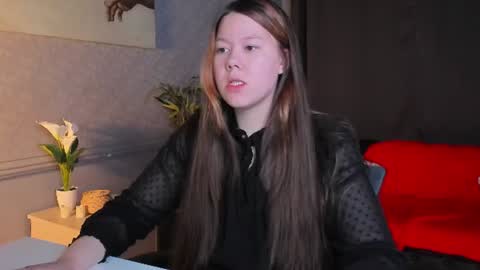 Snapshot of nabi_brown chatting on 06-15-26, 10:39 NabiBrown online show from 06-15-26, 10:39