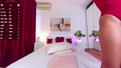 Nadia online show from 03-28-26, 03:33