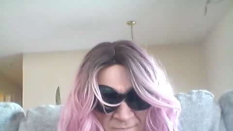 Snapshot of nadia_crivello chatting on 12-15-25, 08:02 nadia_crivello online show from 12-15-25, 08:02