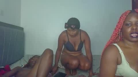 Snapshot of nadia_lisse chatting on 11-11-25, 02:33 nadia_lisse online show from 11-11-25, 02:33